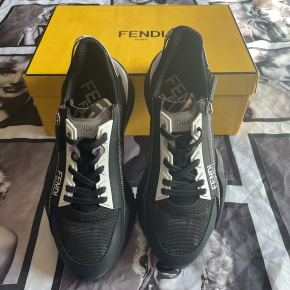 Fendi Flow Sneakers ❤️Authentic ❤️ - Picture 1 of 8